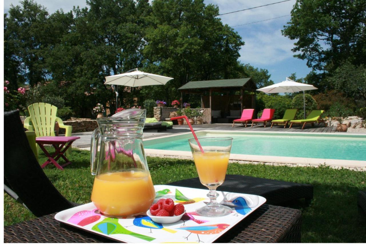 Le Mas Des Pierres Blanches Bed and Breakfast Venasque Buitenkant foto