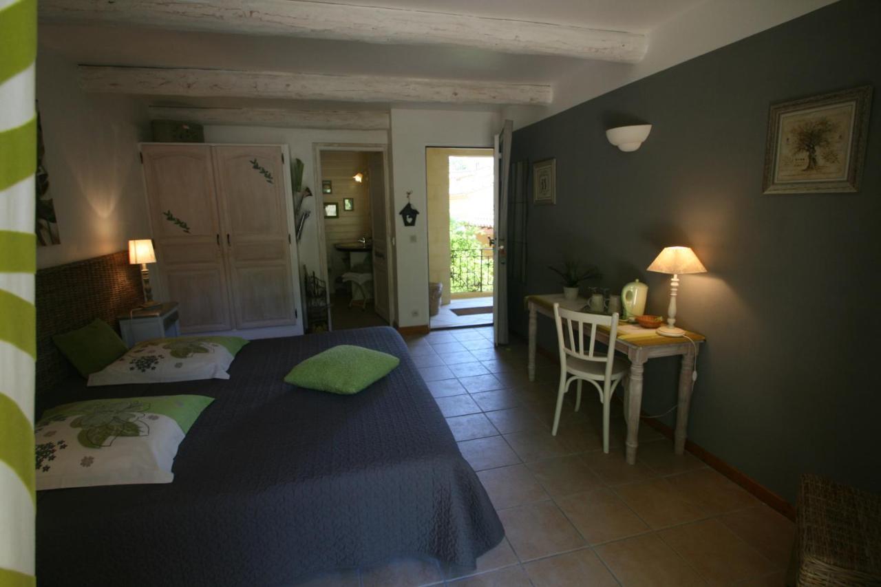Le Mas Des Pierres Blanches Bed and Breakfast Venasque Buitenkant foto